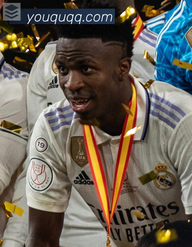 劳塔罗·马丁内斯